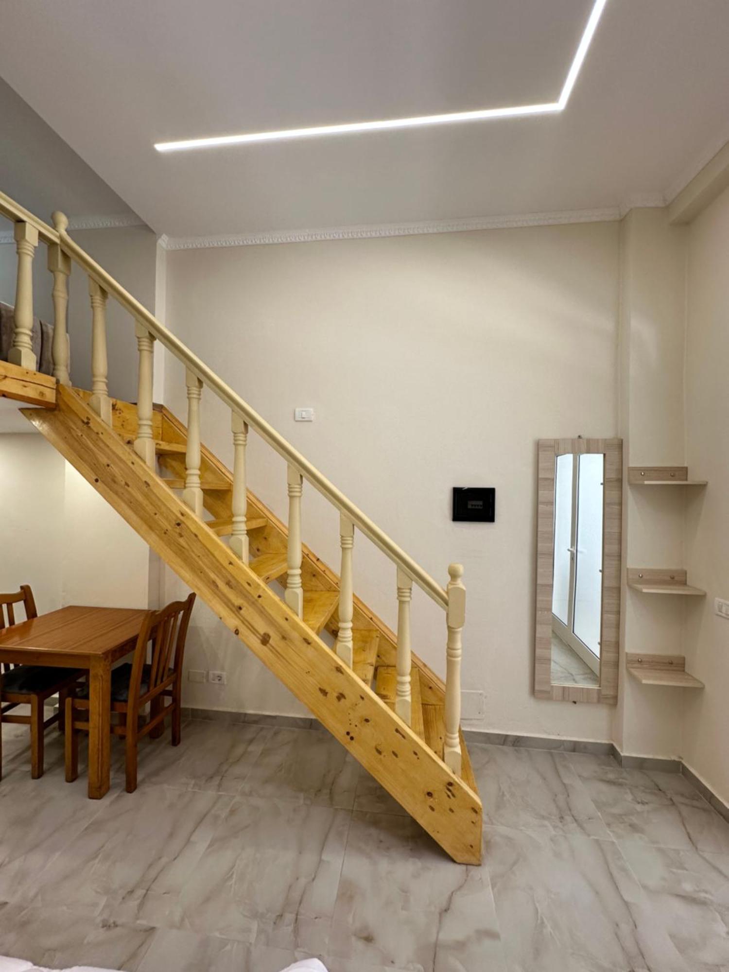Troy Aparthotel Дуррес Екстер'єр фото