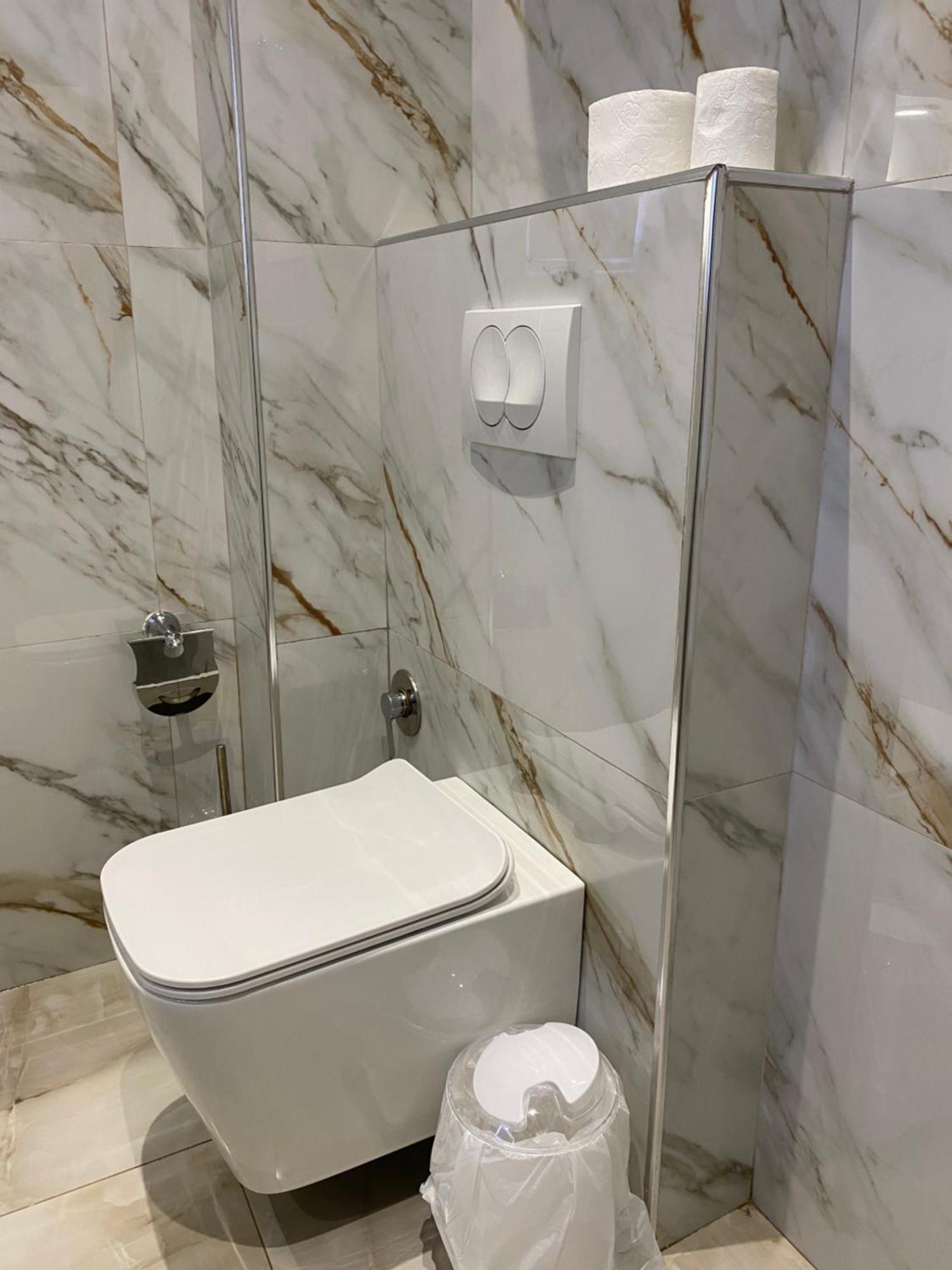 Troy Aparthotel Дуррес Екстер'єр фото
